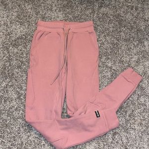 Alphalete joggers 💓